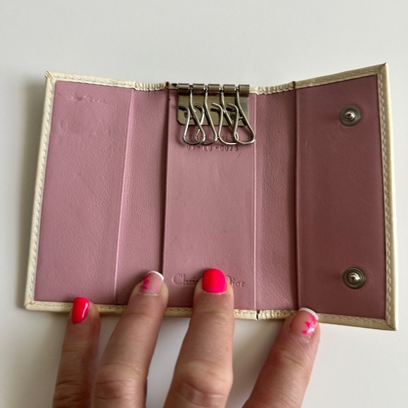 DIOR KEY CASE - Picture 2 of 2